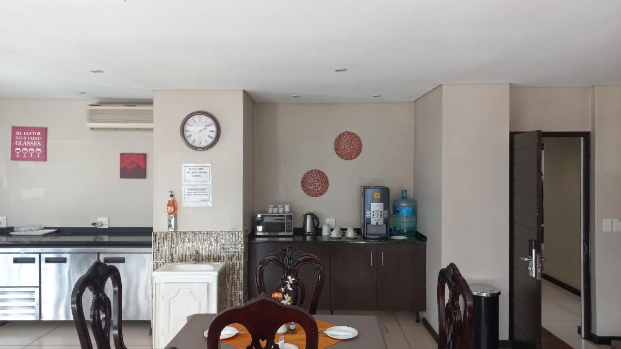 Alcazaba Hotel Johannesburg Buitenkant foto