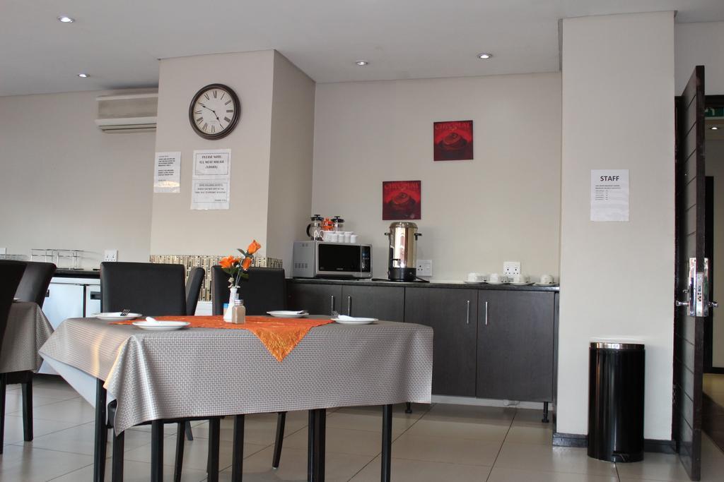 Alcazaba Hotel Johannesburg Buitenkant foto