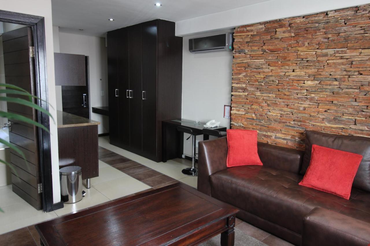 Alcazaba Hotel Johannesburg Buitenkant foto
