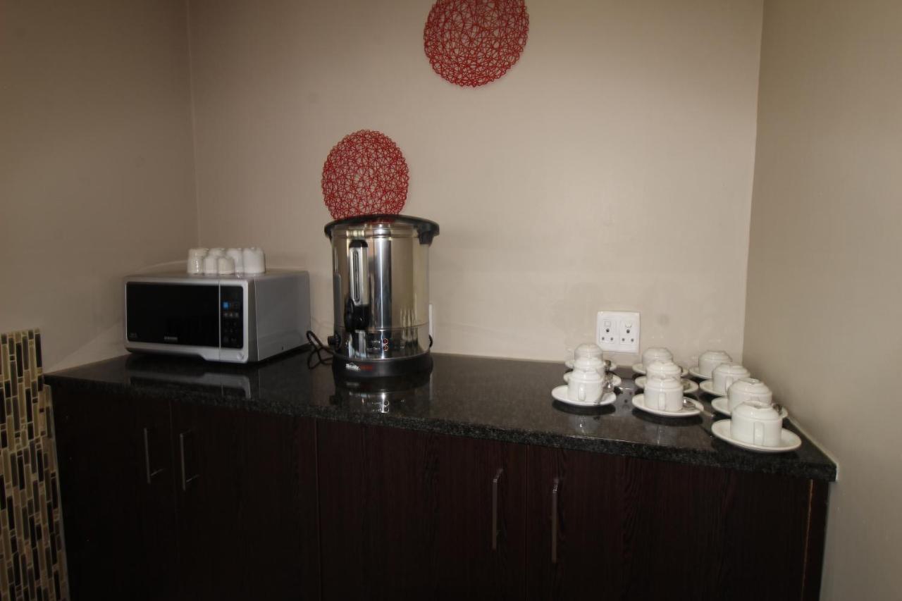 Alcazaba Hotel Johannesburg Buitenkant foto